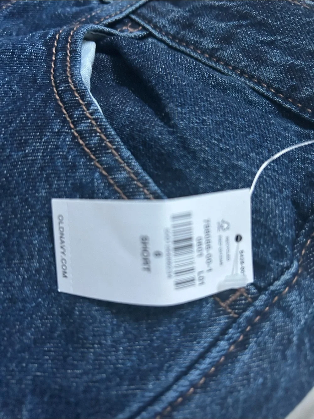Old Navy Wow Baggy Midi size 6 Short NWT